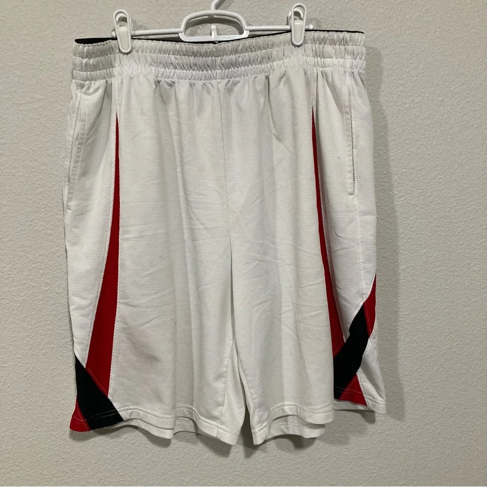 Champs shorts - Picture 4 of 7